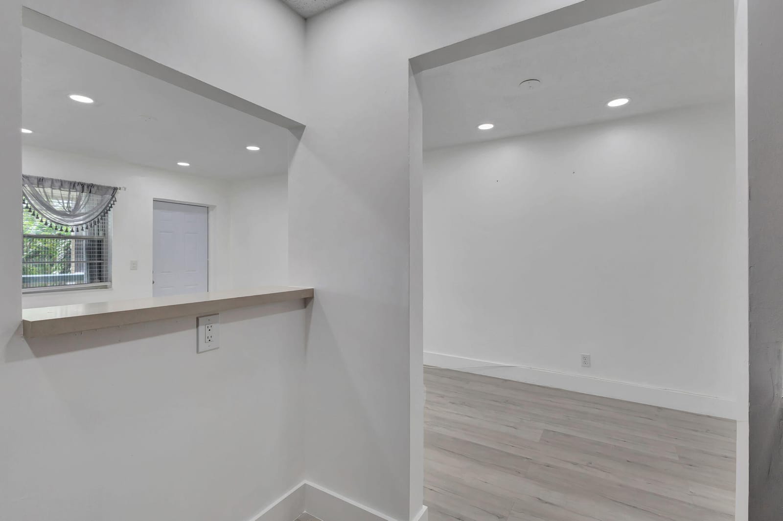 110 Dorchester E, West Palm Beach, FL 33417 photo 9