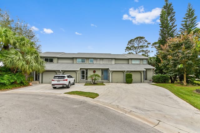 652 NE Wax Myrtle Way, Jensen Beach, FL 34957