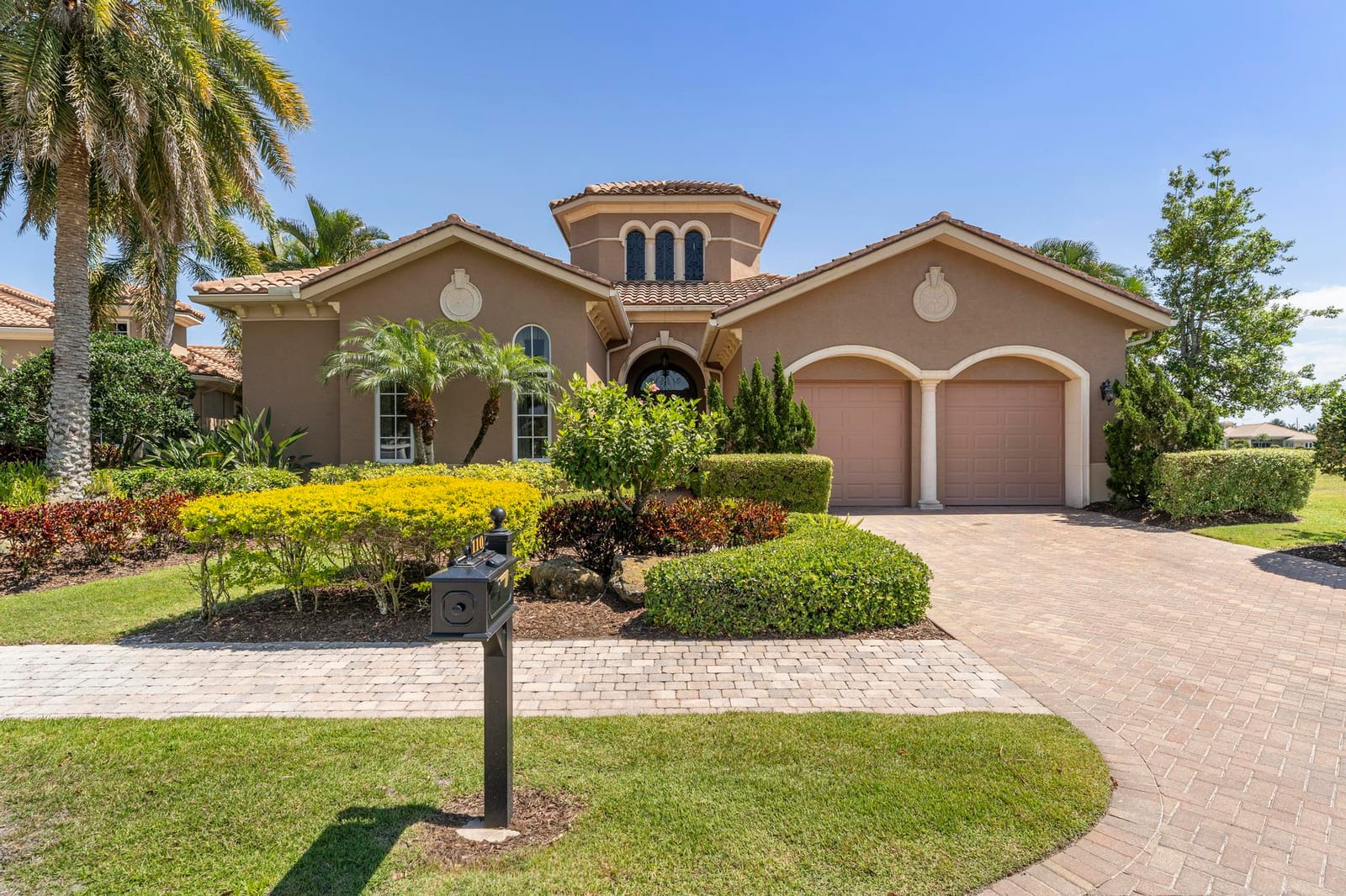 110 SE San Fratello, Port St. Lucie, FL 34984 photo 1