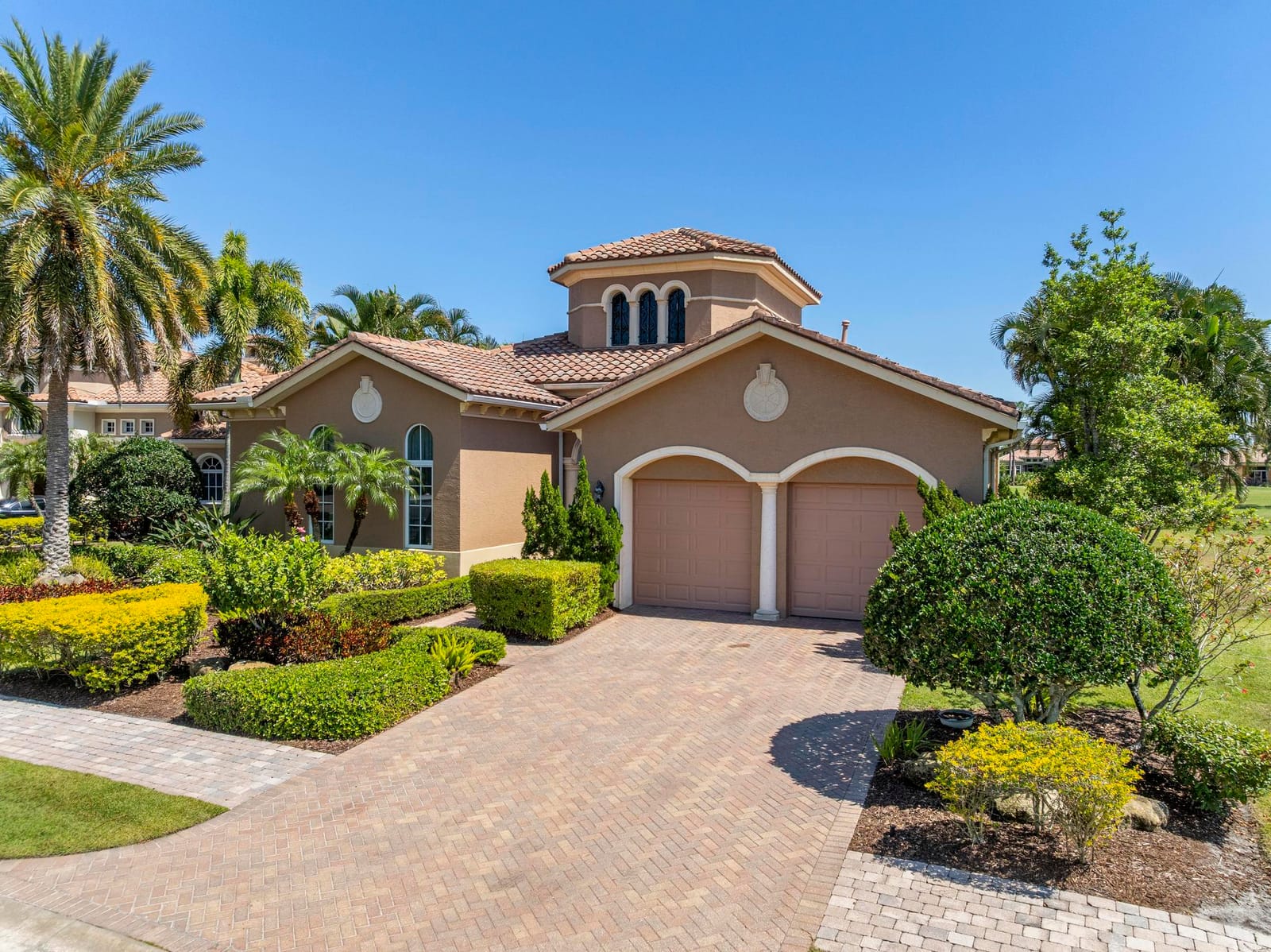 110 SE San Fratello, Port St. Lucie, FL 34984 photo 4