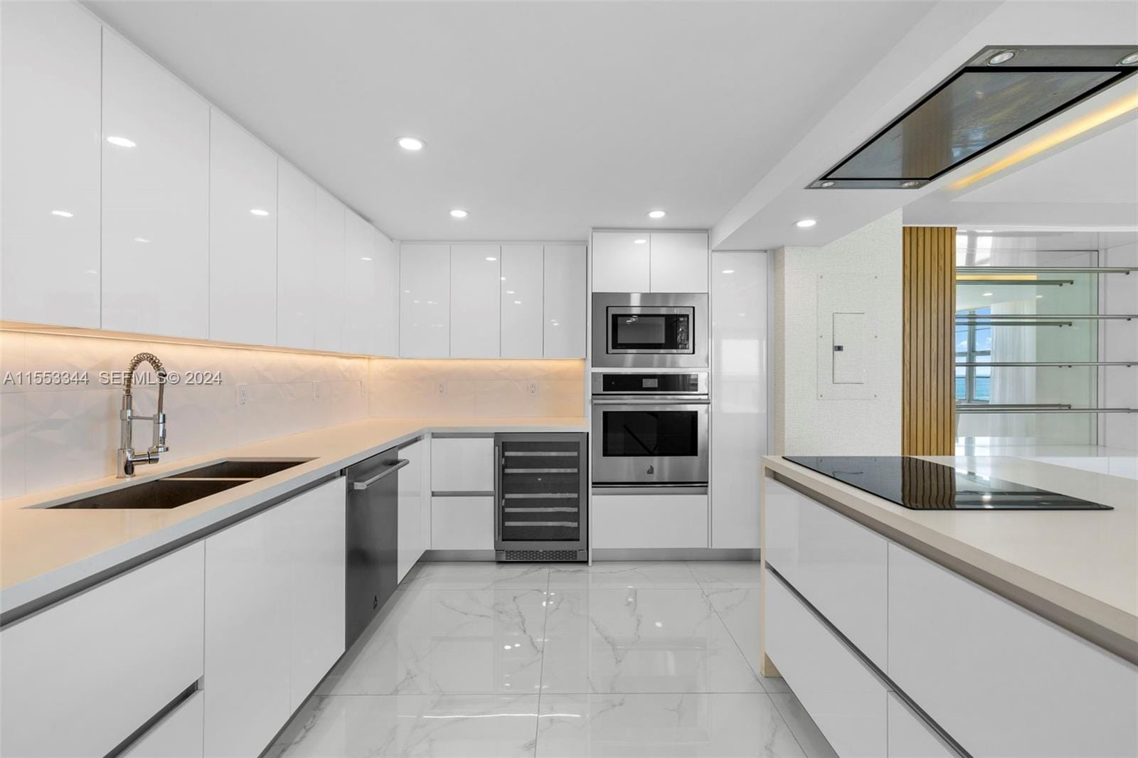 5151 Collins Avenue 1527 — photo 5