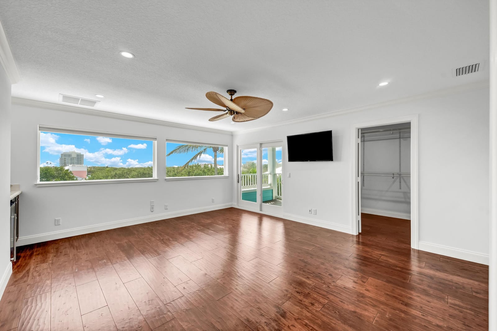 125 Intracoastal Circle — photo 11