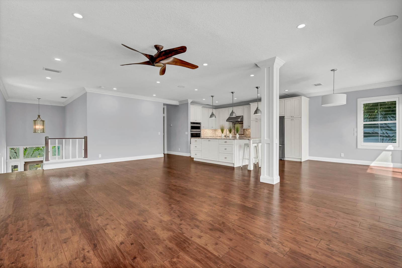 125 Intracoastal Circle — photo 3