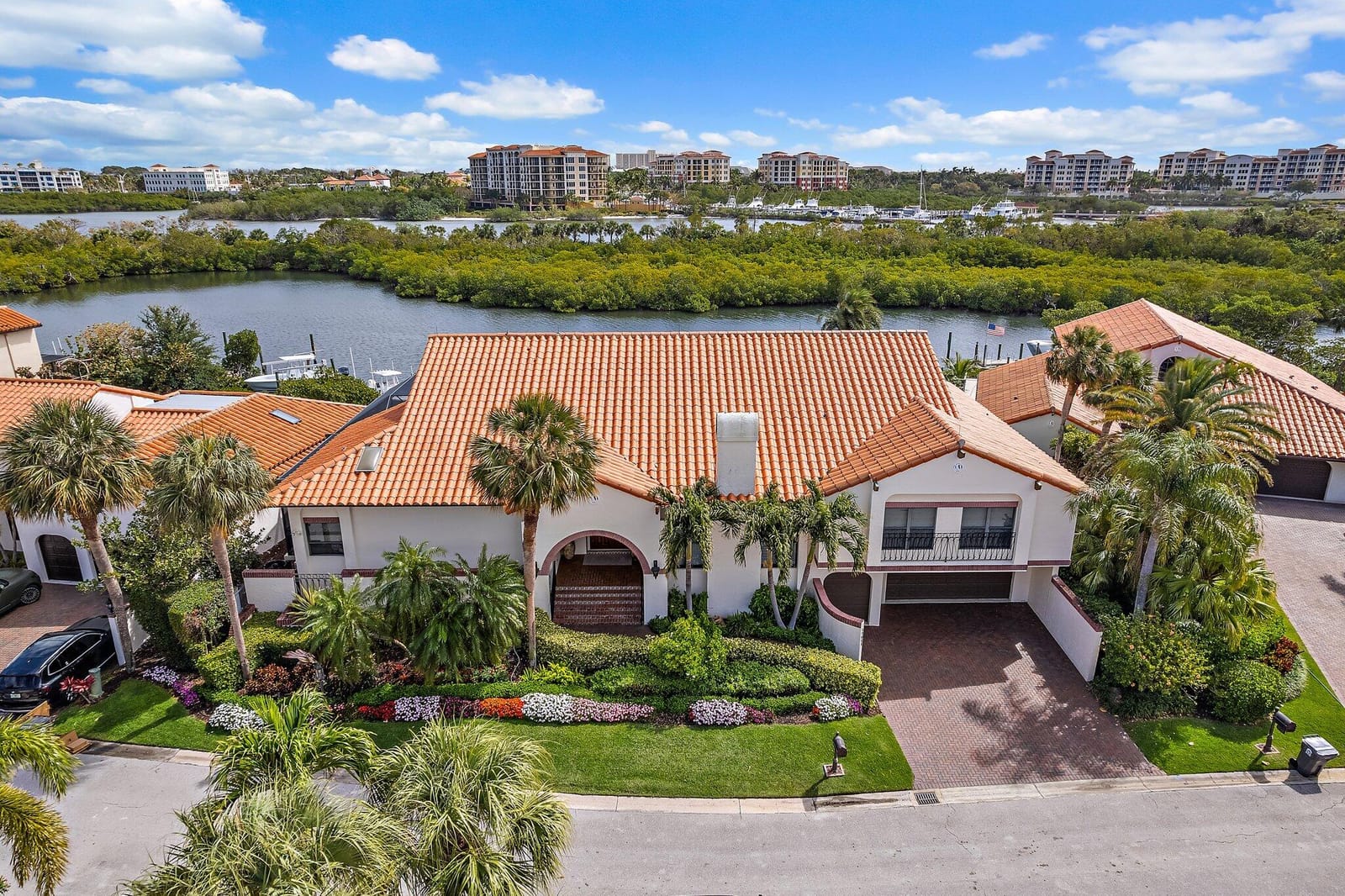 17058 Passage North, Jupiter, FL 33477