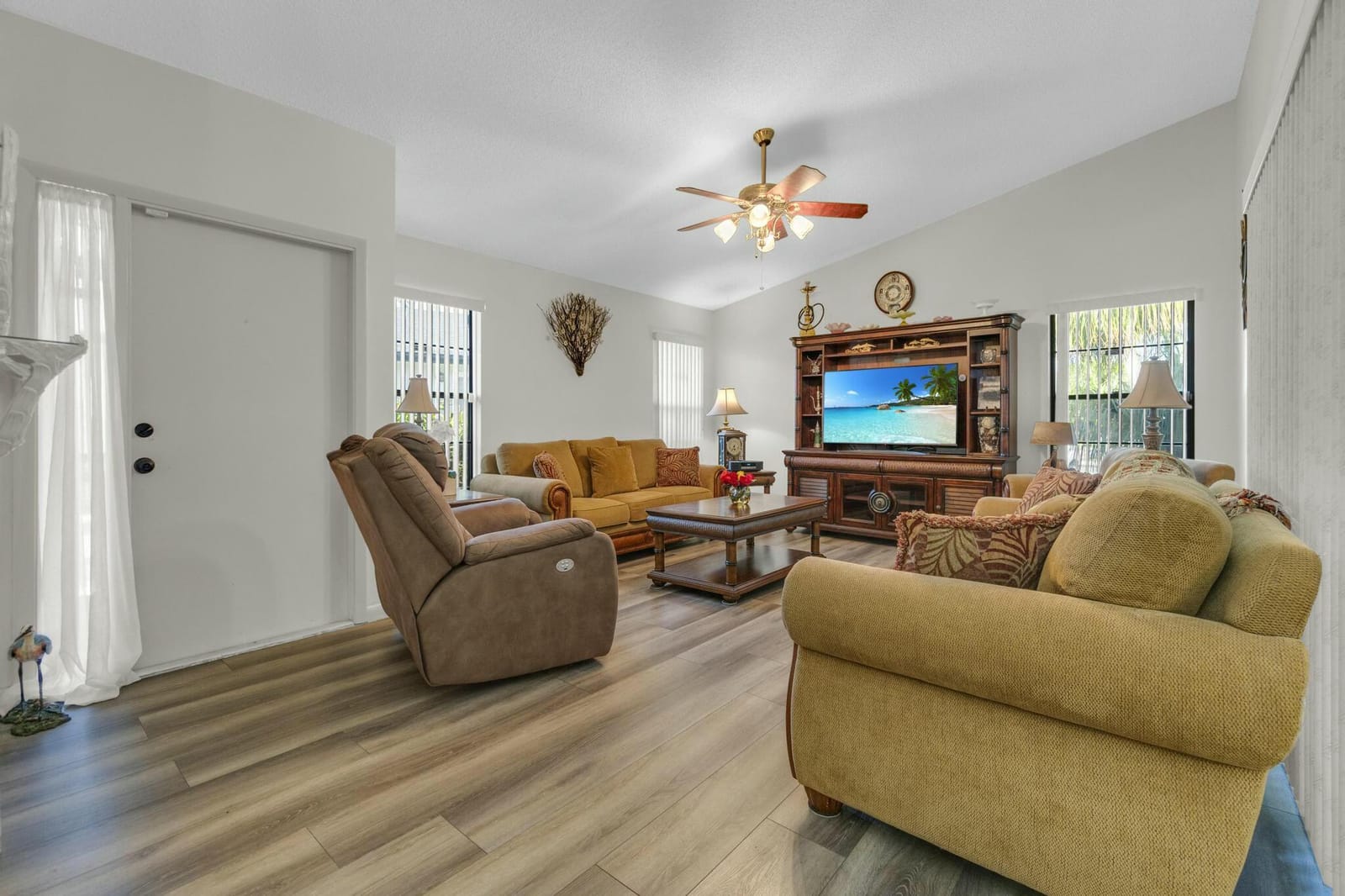 4389 Willow Pond Circle, West Palm Beach, FL 33417 photo 10