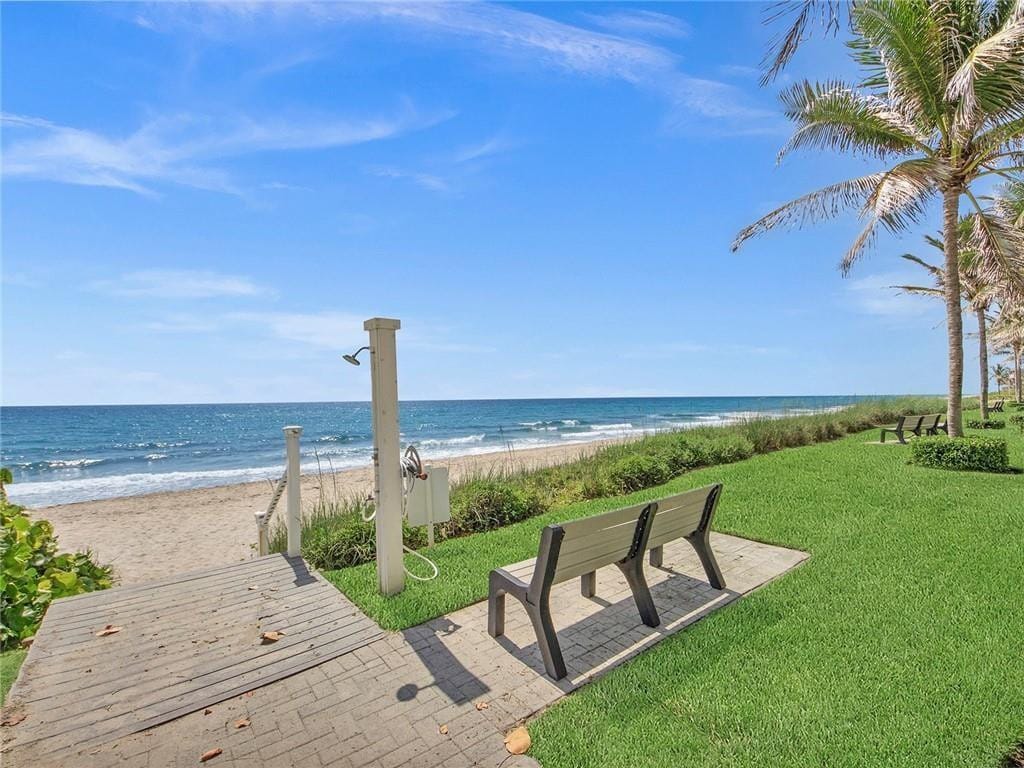1194 Hillsboro Mile 64, Hillsboro Beach, FL 33062