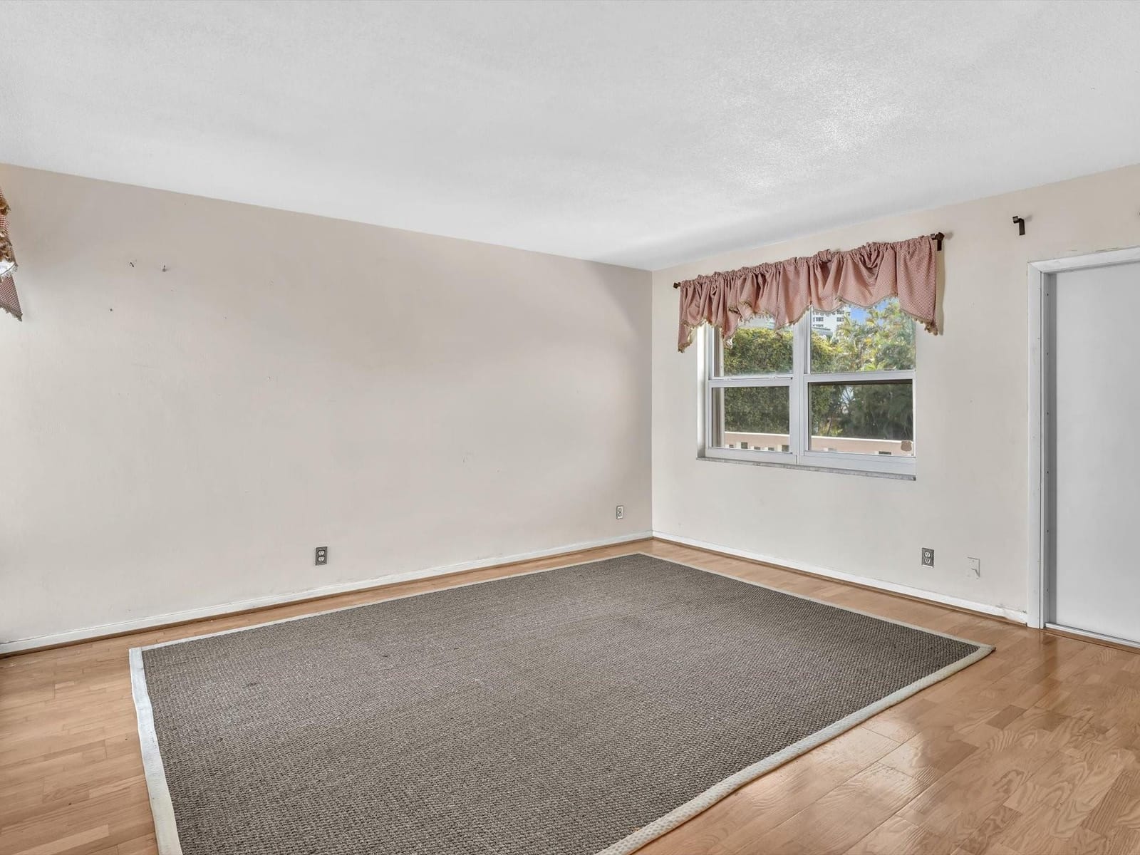 224 Hibiscus Avenue 258 — photo 11