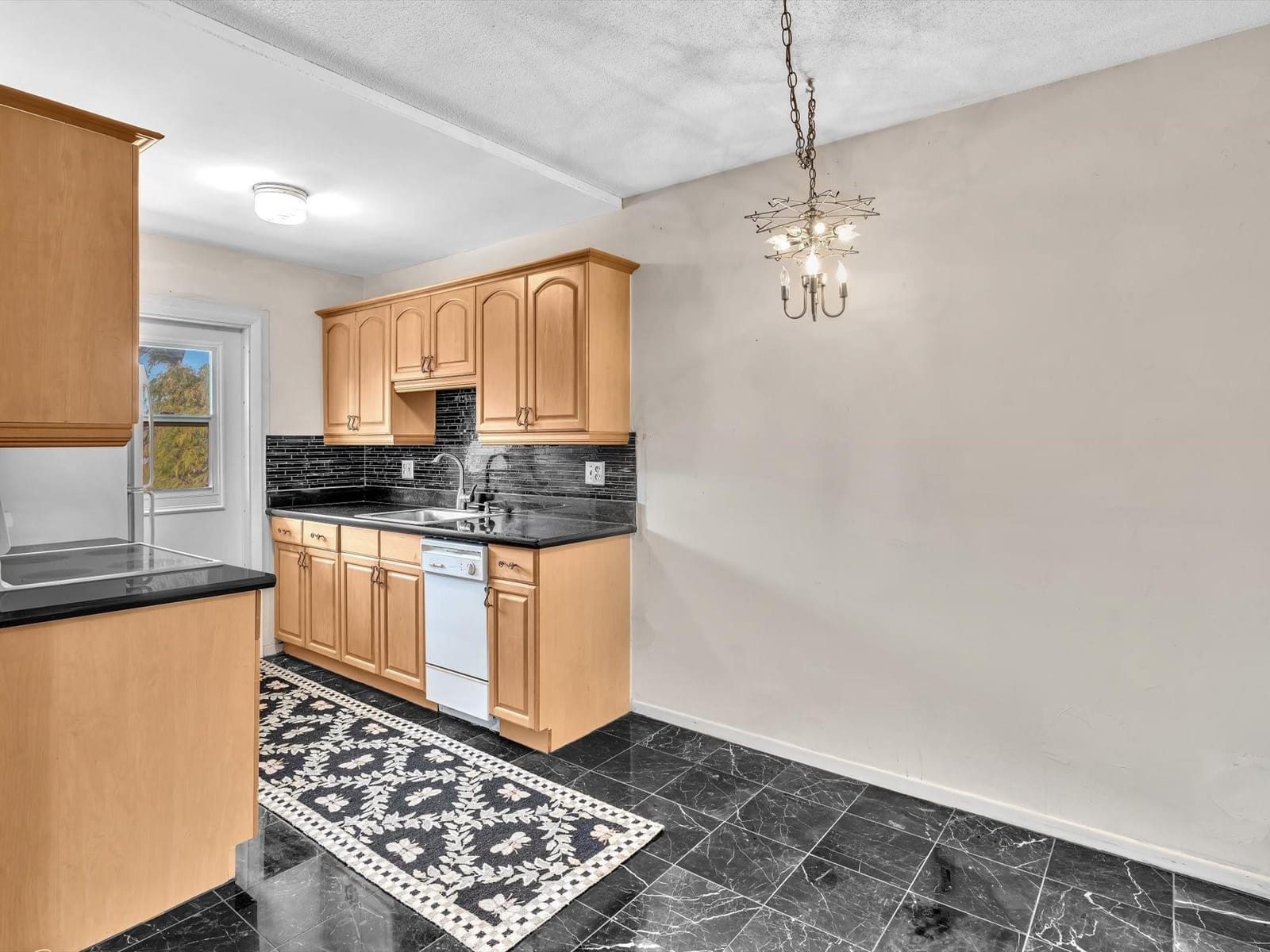 224 Hibiscus Avenue 258 — photo 7