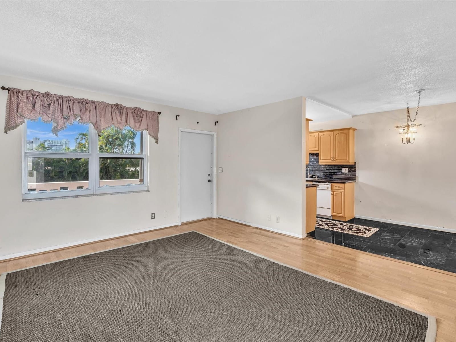224 Hibiscus Avenue 258 — photo 8