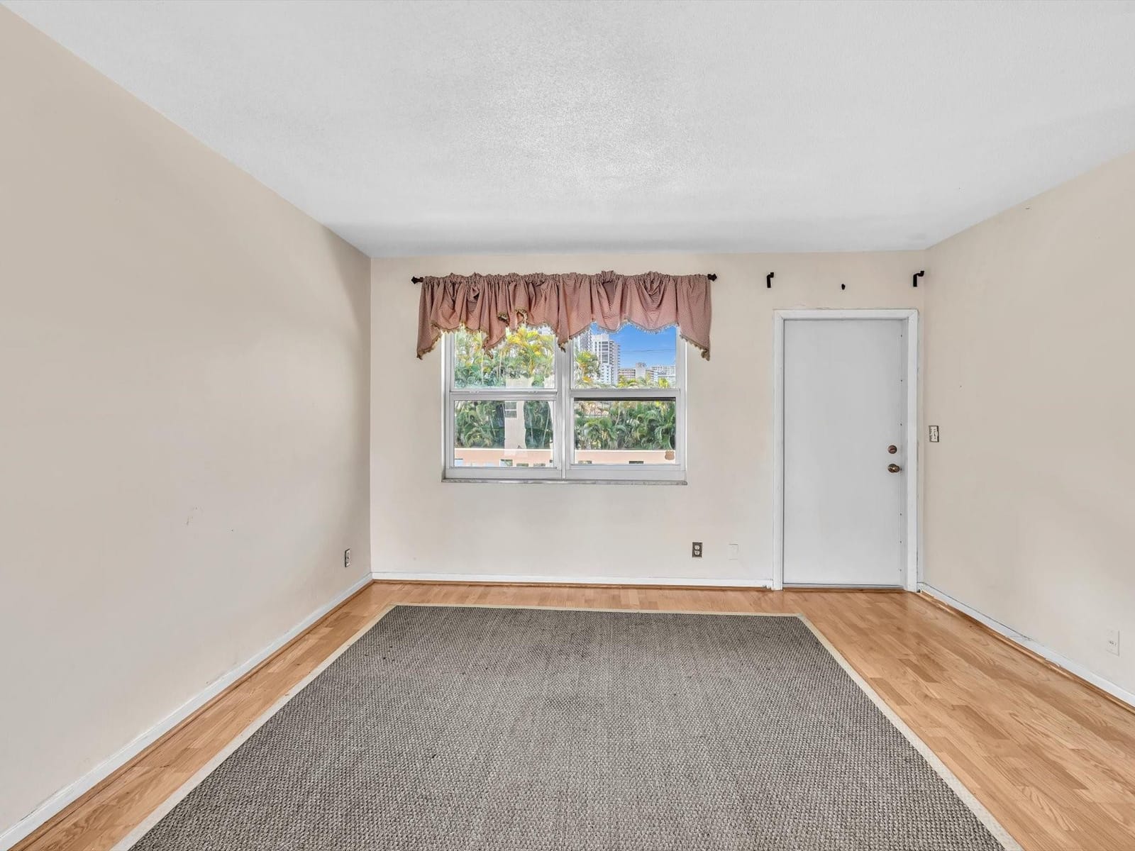 224 Hibiscus Avenue 258 — photo 9