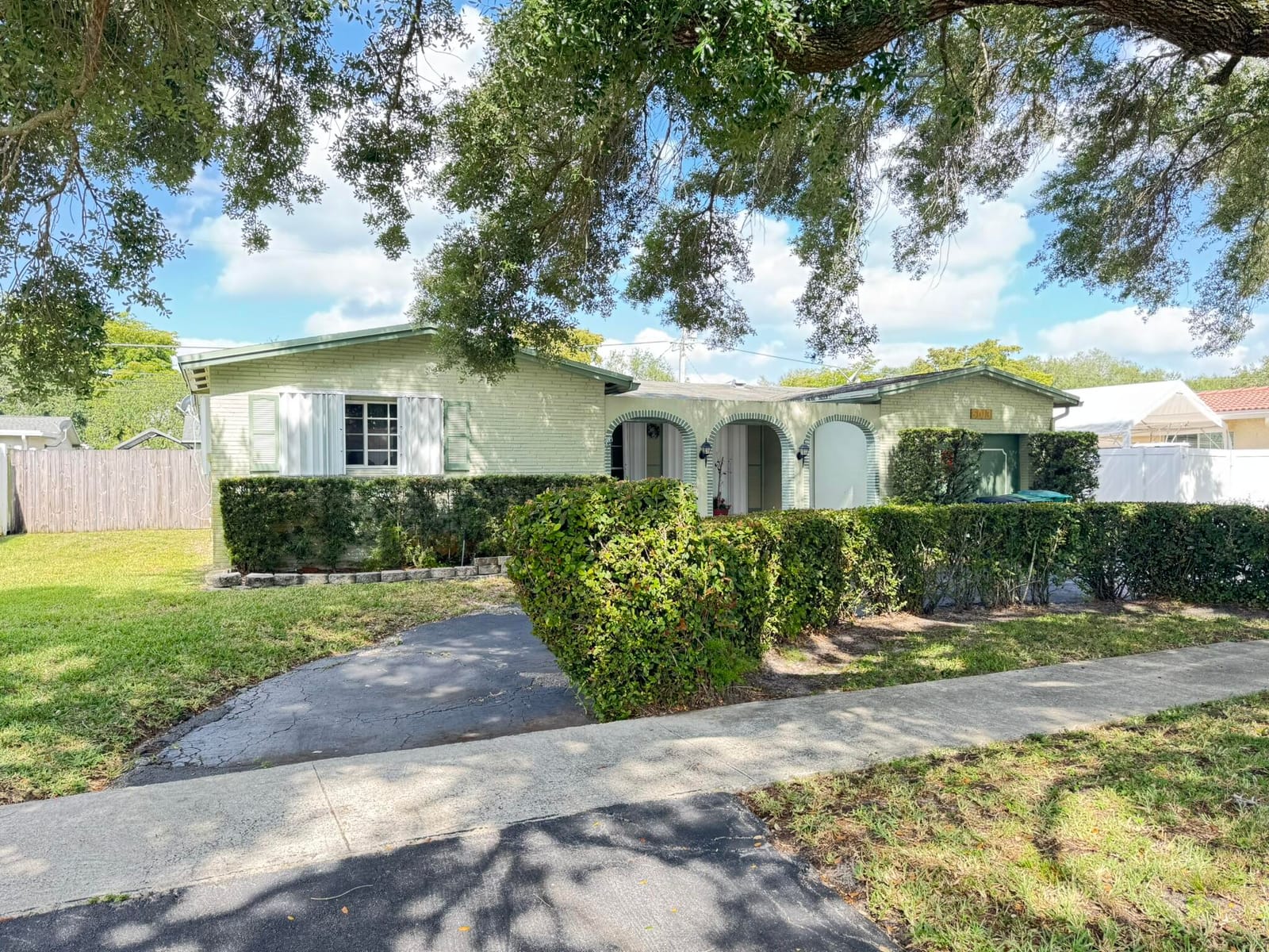 5013 SW 88th Terrace, Cooper City, FL 33328