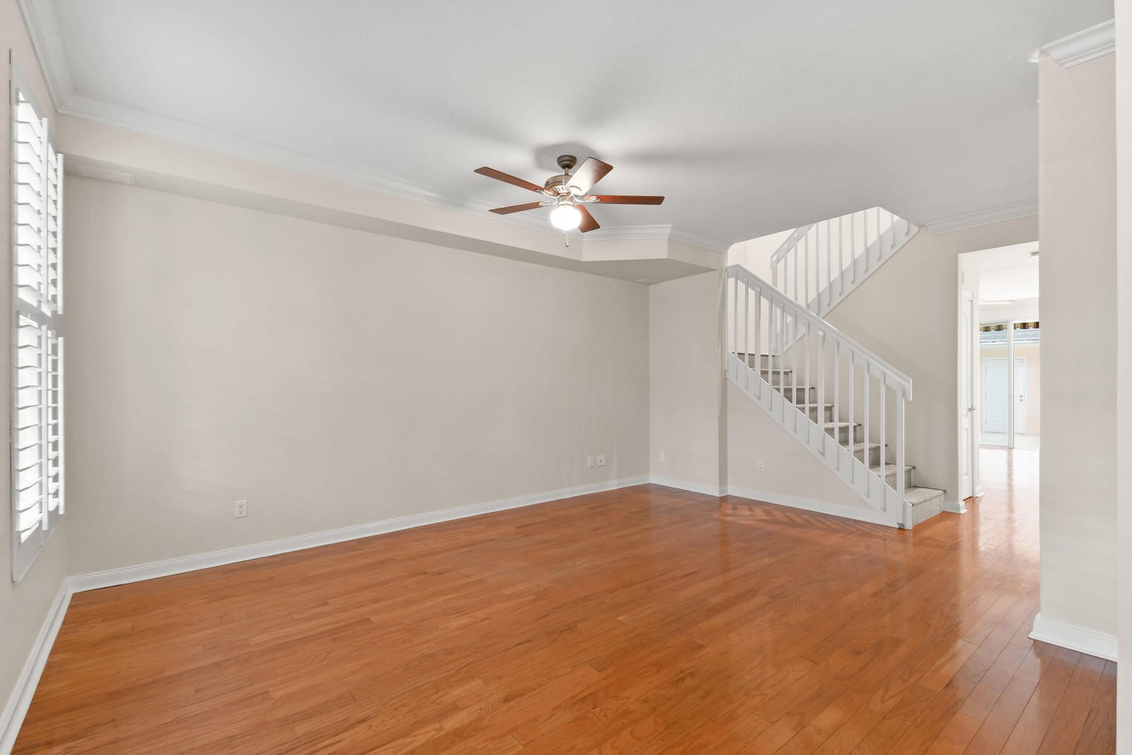 114 Radcliffe Court — photo 9
