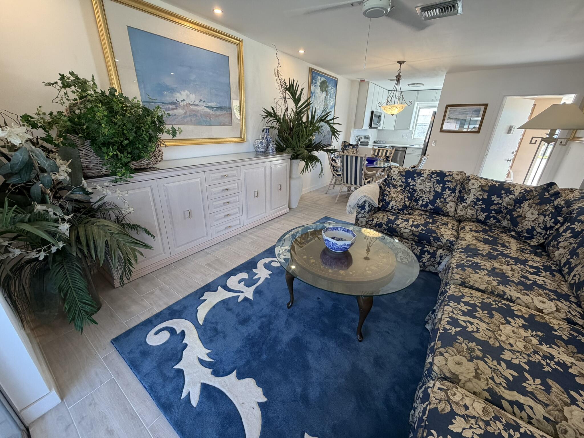 2747 Dudley Drive E D — photo 11