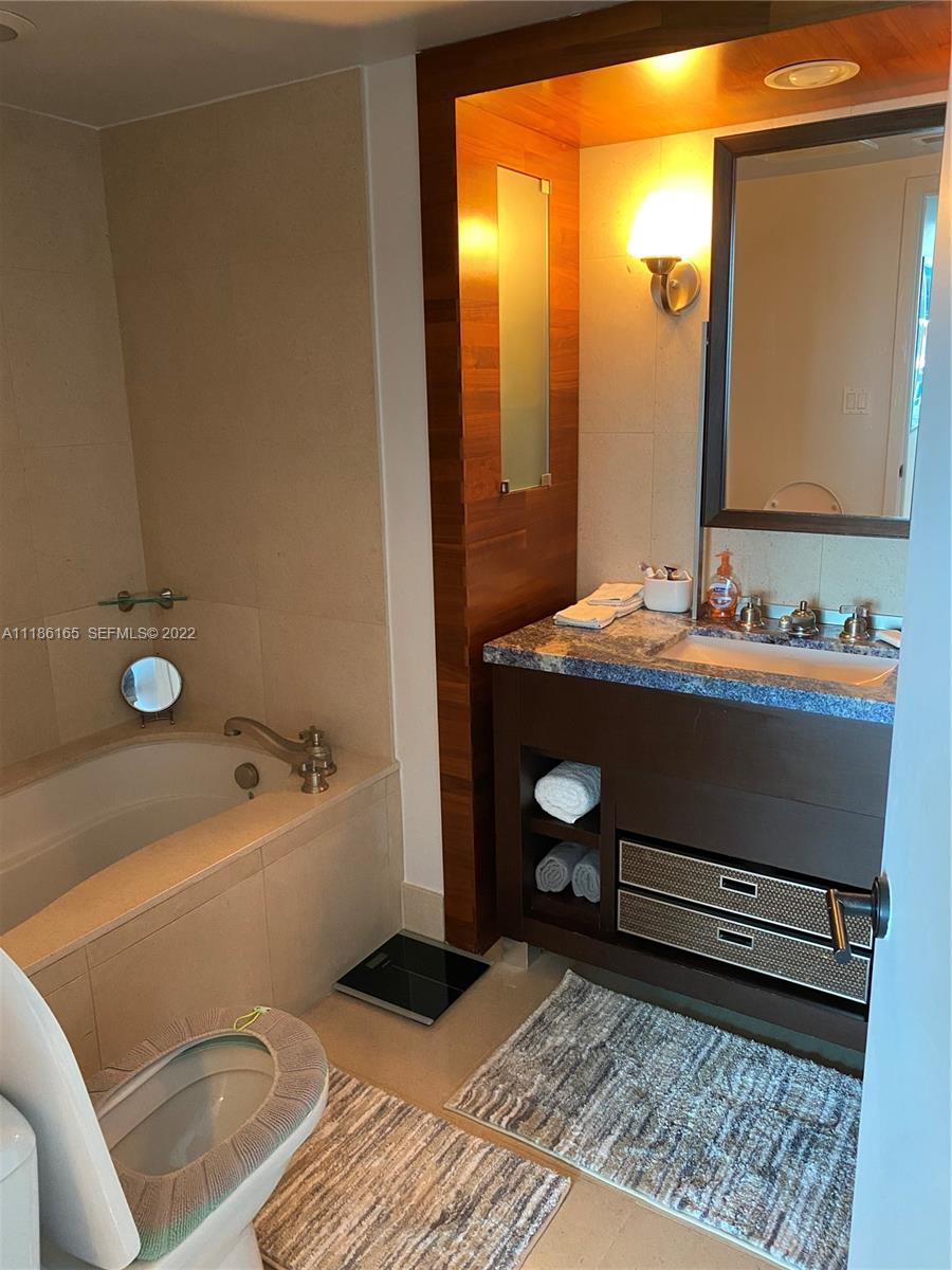 6801 Collins Avenue 1102 (door 1111) — photo 10