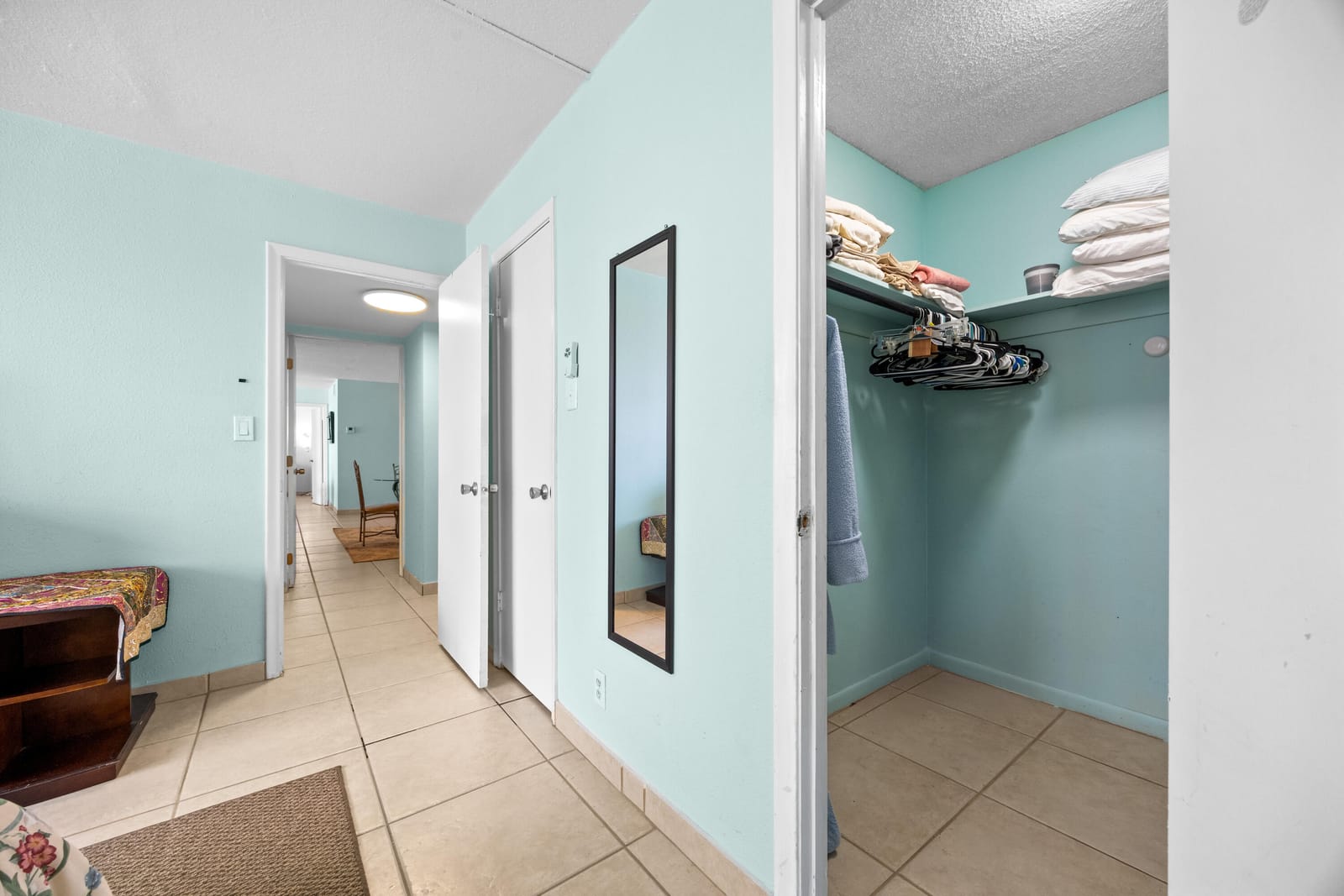 137 Golden Isles Drive 501, Hallandale Beach, FL 33009 photo 16