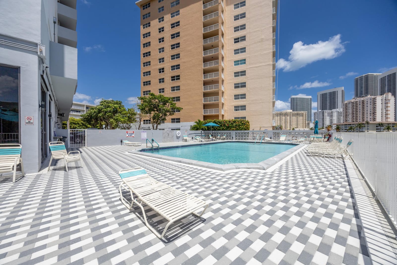 137 Golden Isles Drive 501, Hallandale Beach, FL 33009 photo 30