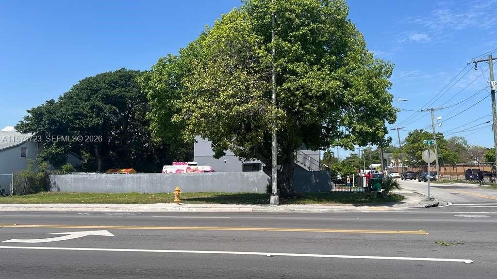 6928 NW 17th Avenue — photo 3