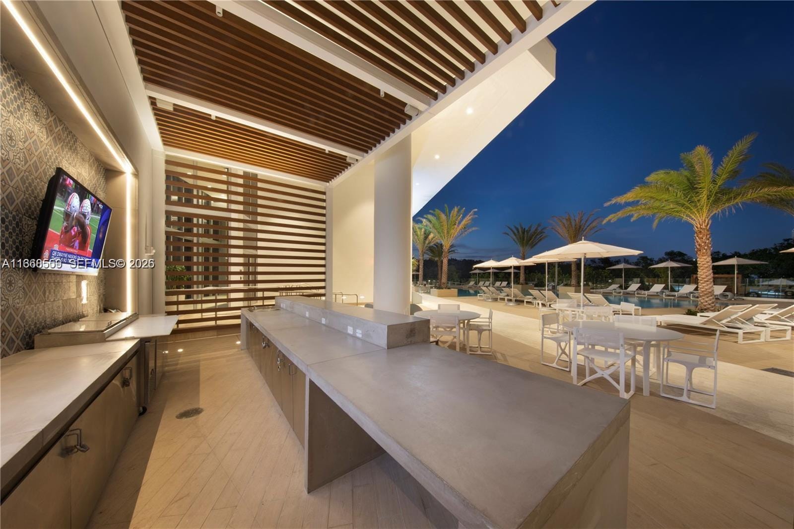 16385 Biscayne Boulevard 7 — photo 3