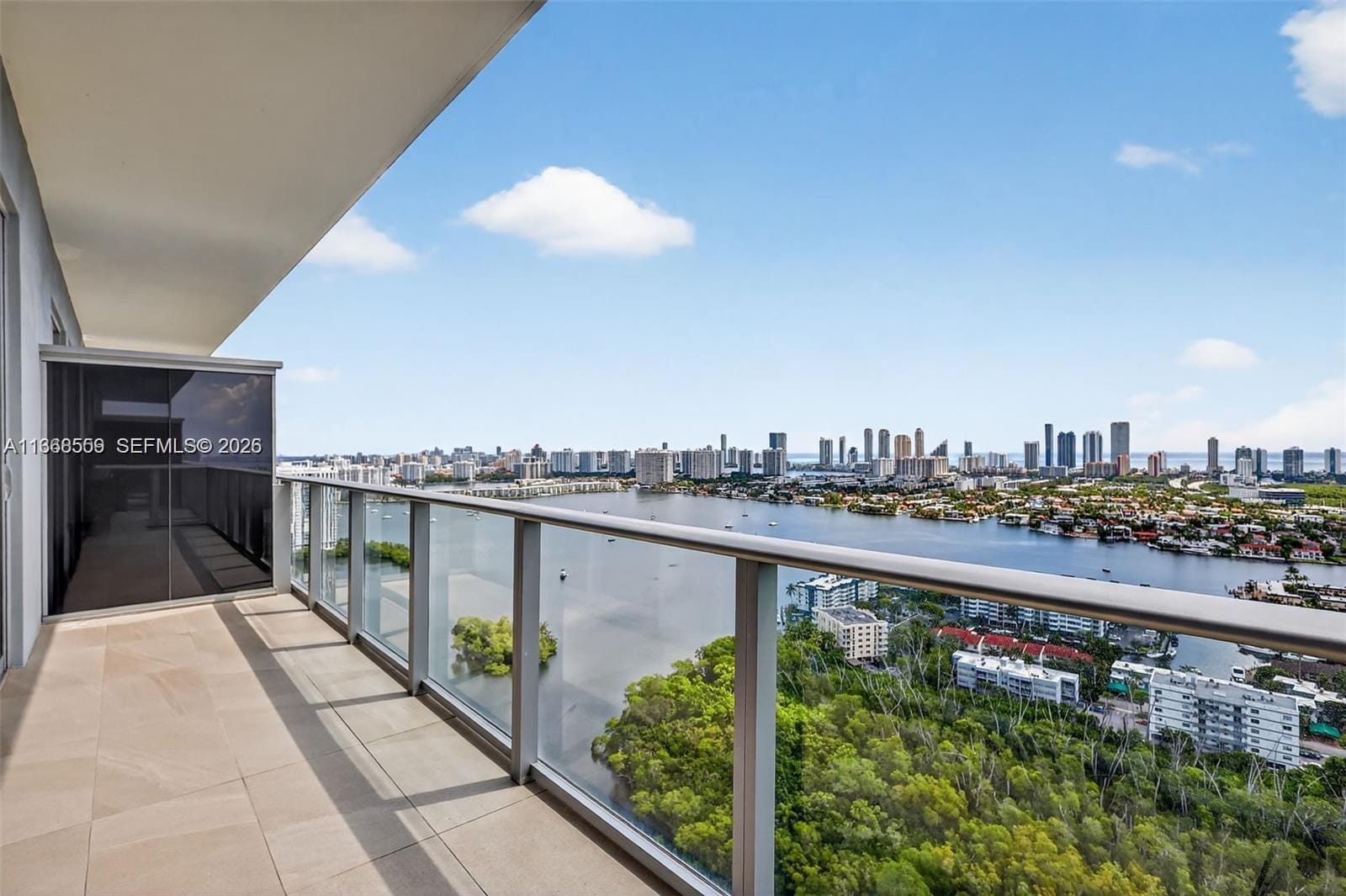 16385 Biscayne Boulevard 7, North Miami Beach, FL 33160 photo 22