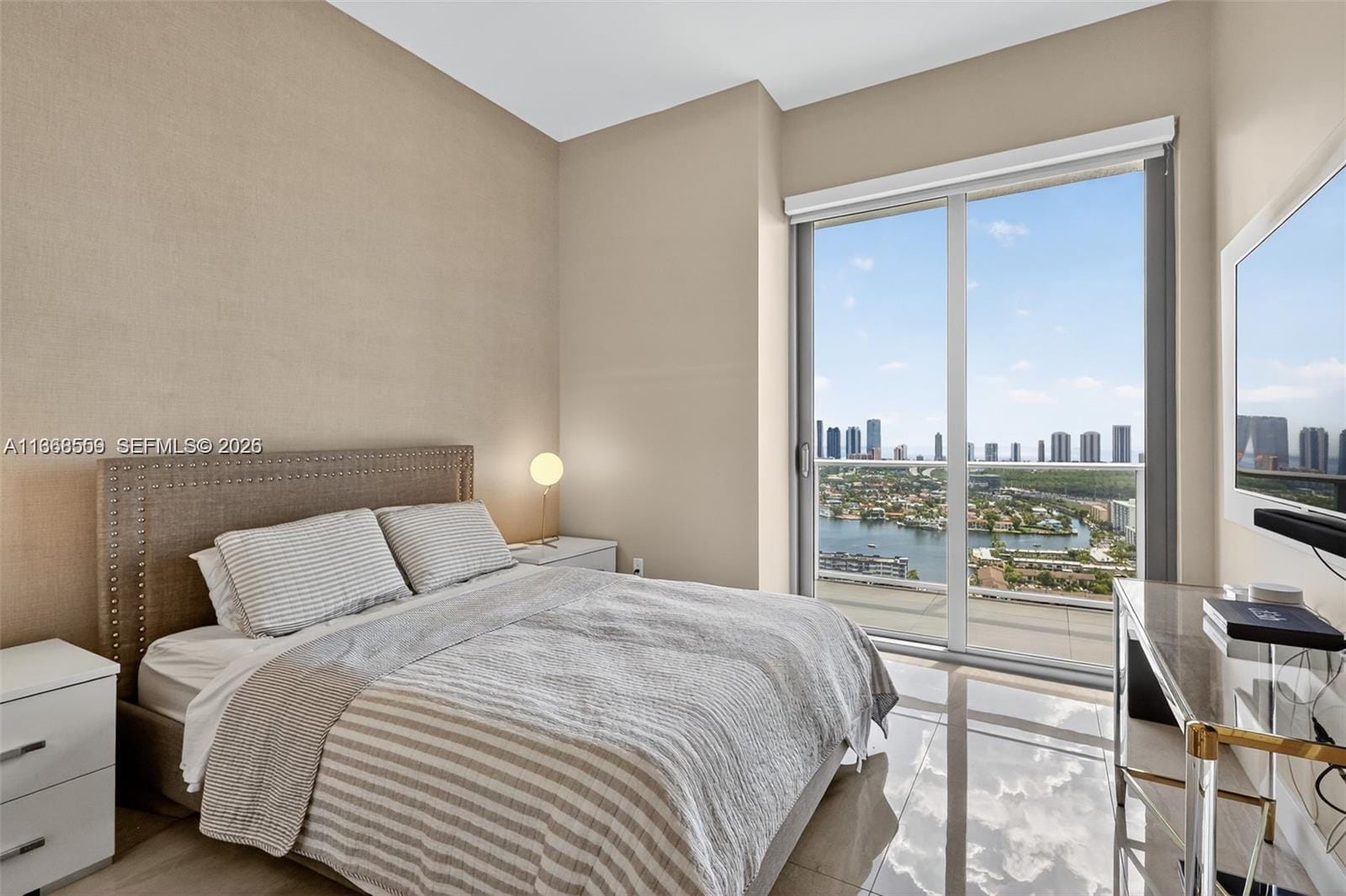 16385 Biscayne Boulevard 7, North Miami Beach, FL 33160 photo 27