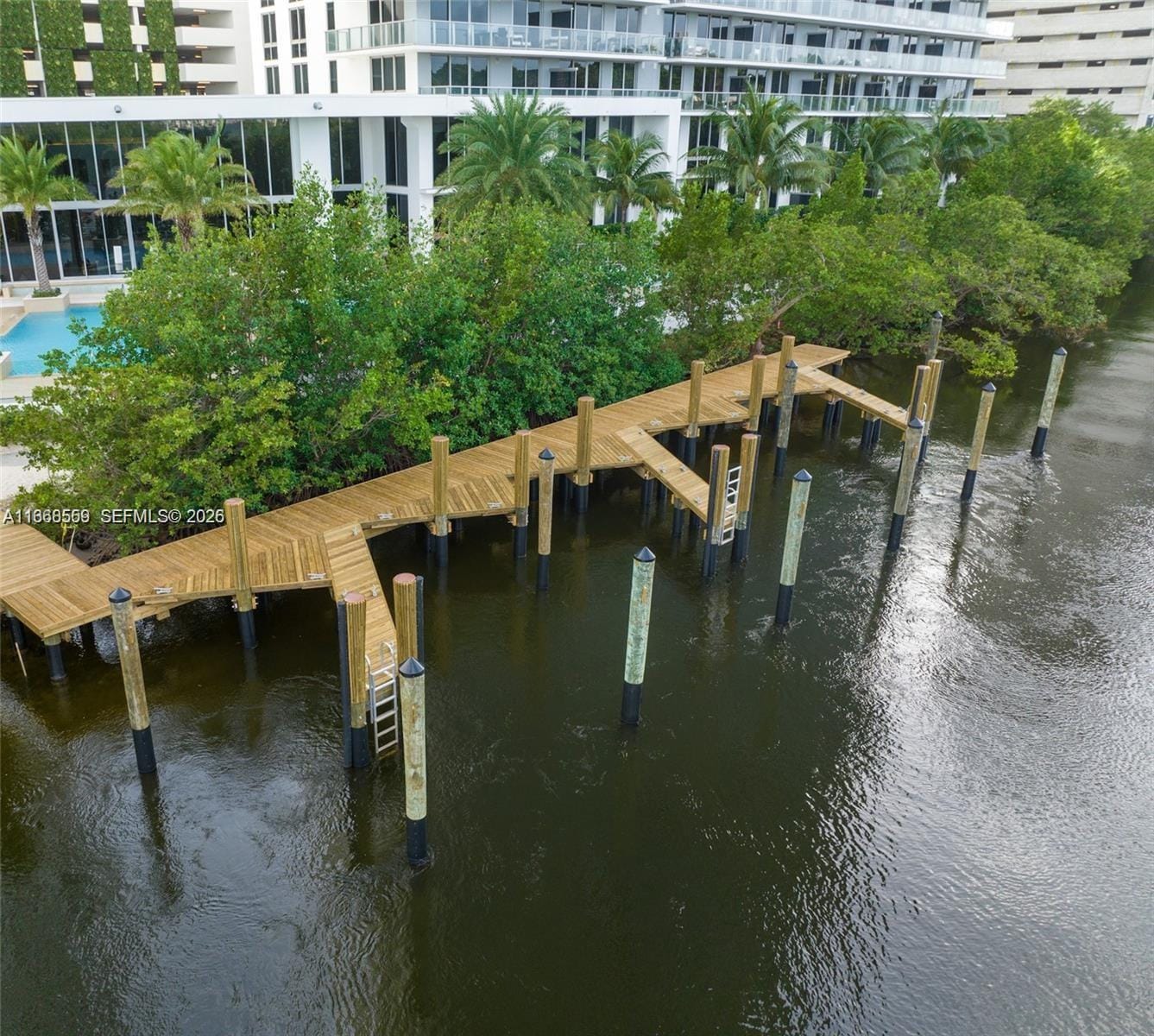 16385 Biscayne Boulevard 7 — photo 8