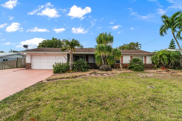 1664 NE 24th Street, Jensen Beach, FL 34957