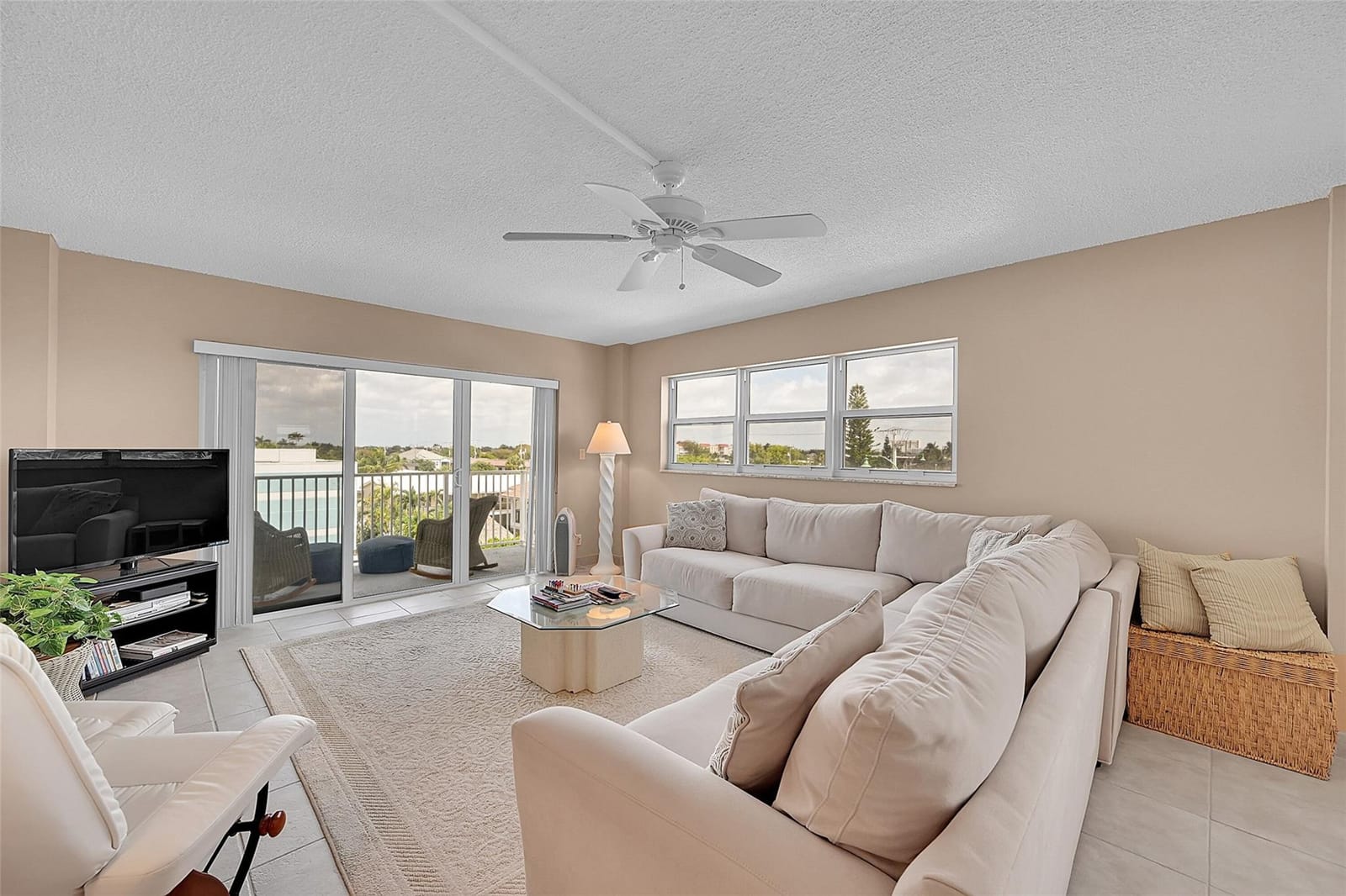 4540 N Ocean Drive 406 — photo 12
