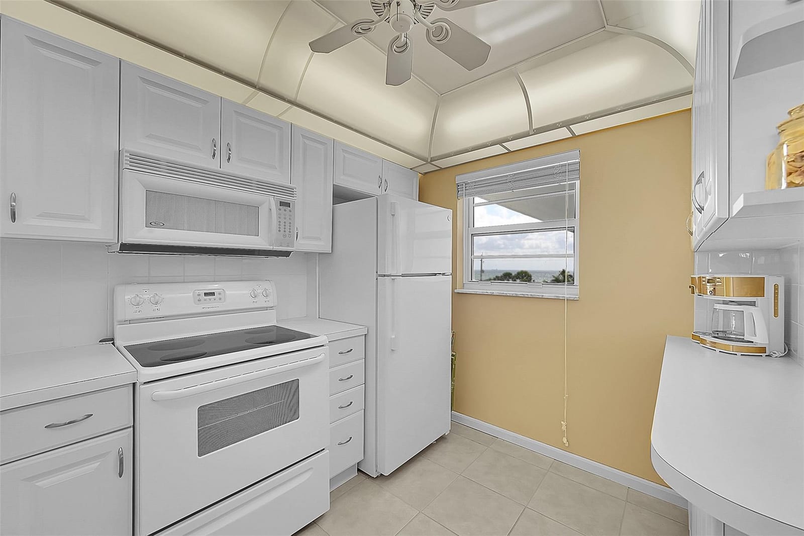 4540 N Ocean Drive 406 — photo 5