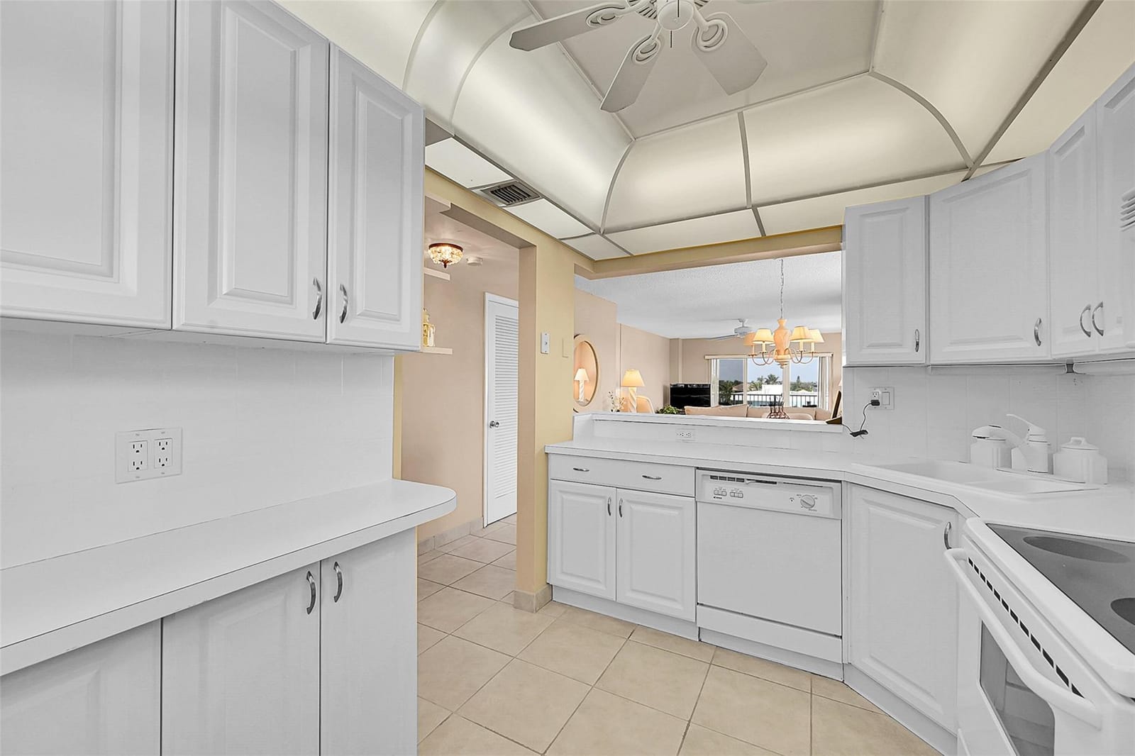 4540 N Ocean Drive 406 — photo 6