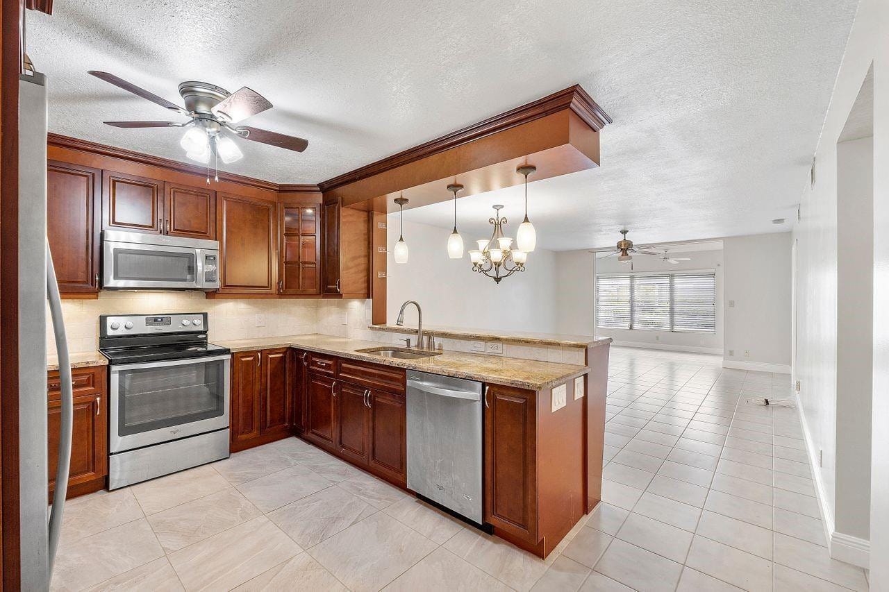 18771 Stewart Circle 3, Boca Raton, FL 33496 photo 3