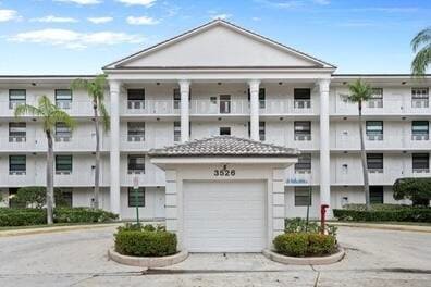 3526 Whitehall Drive 106, sold in Whitehall Condo Of The Lands Of The President, West Palm Beach, FL