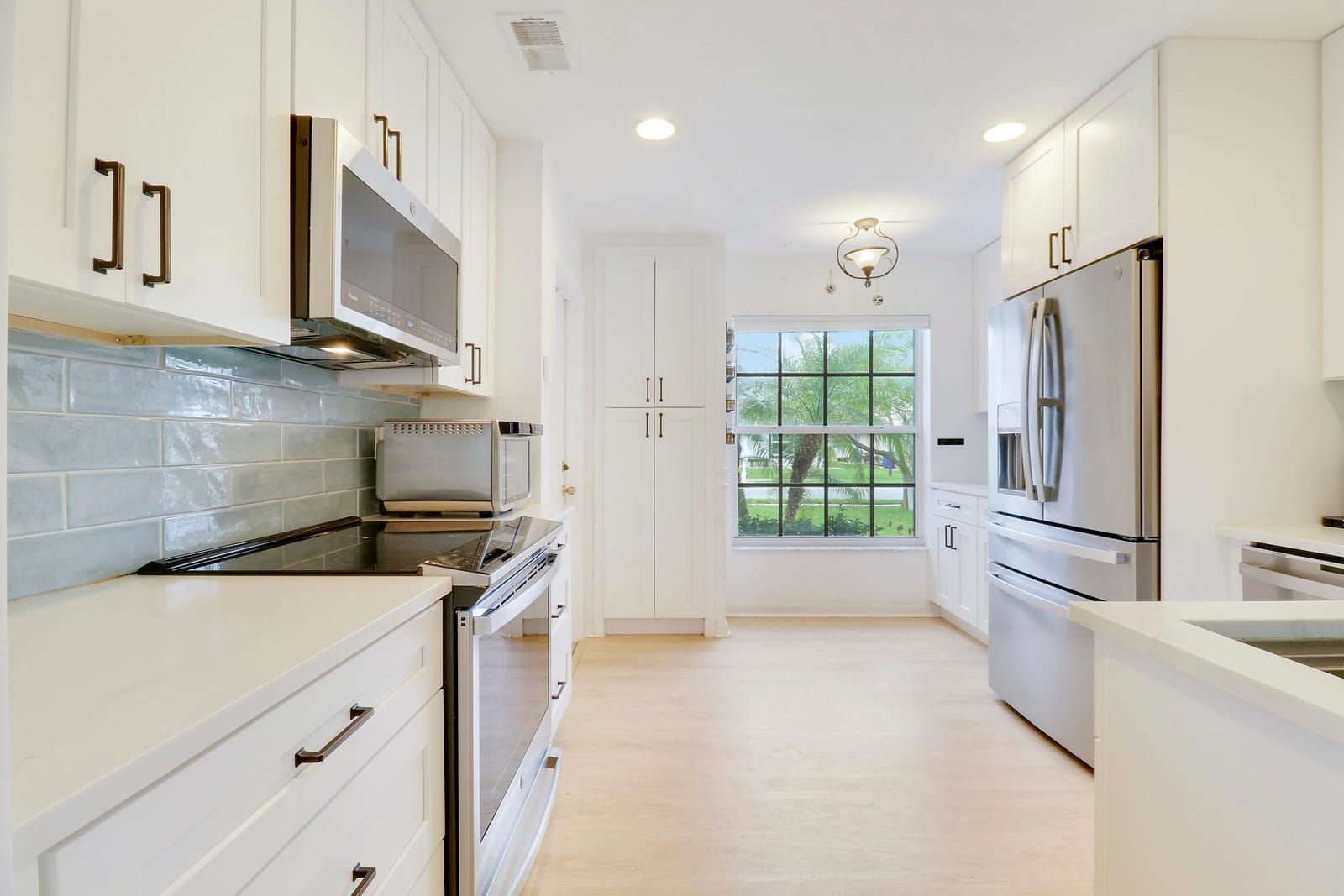 144 Pennock Landing Circle — photo 3