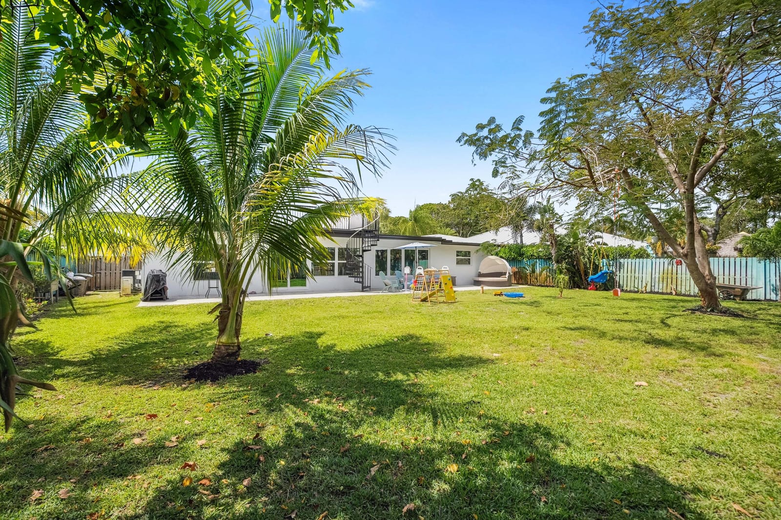 313 SE Flamingo Avenue, Stuart, FL 34996 photo 29