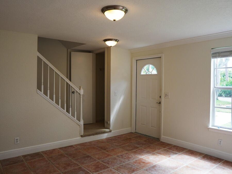 209 Georgian Park Drive — photo 2