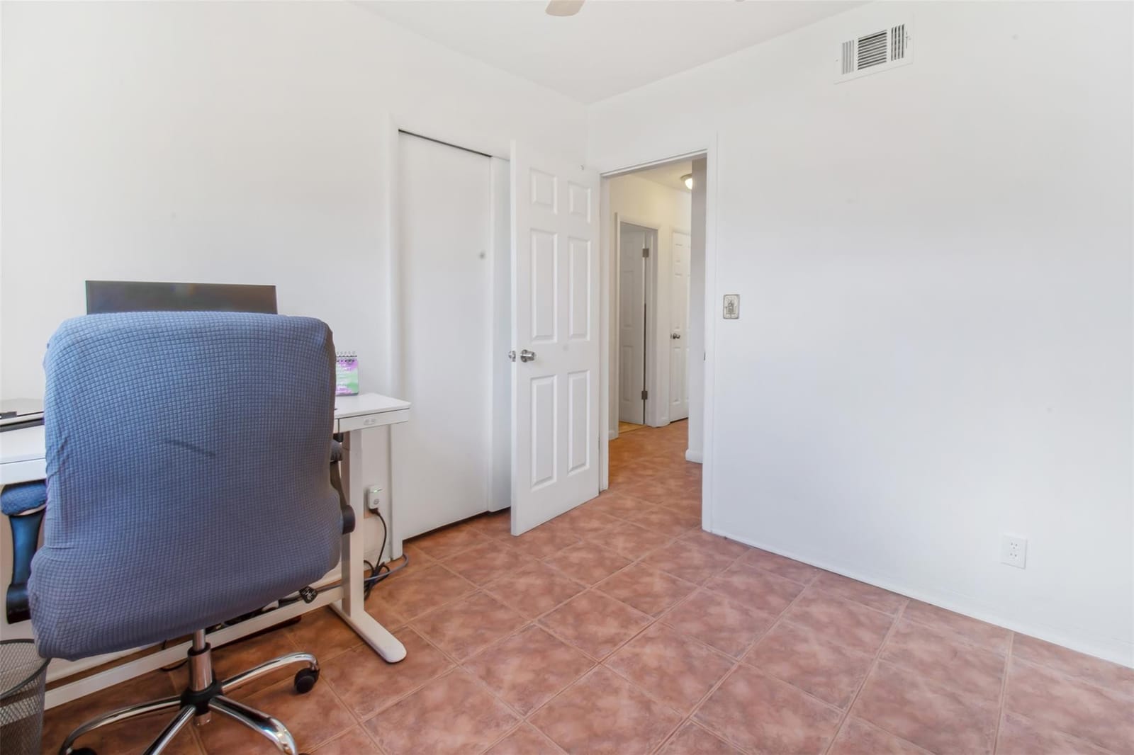 5651 SW 56th Street — photo 10