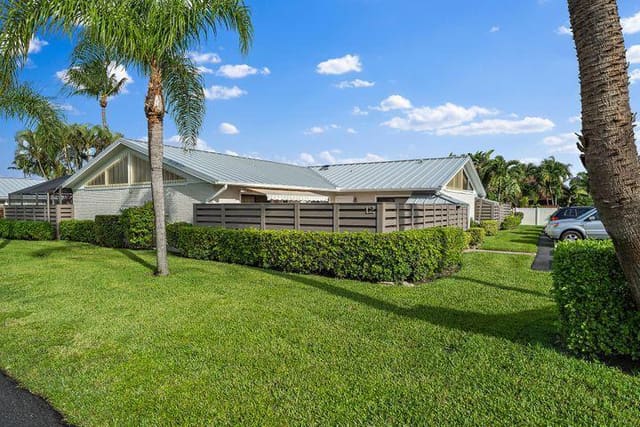 1801 S Us Highway 1 12b, sold in Oceanside Terrace, Jupiter, FL