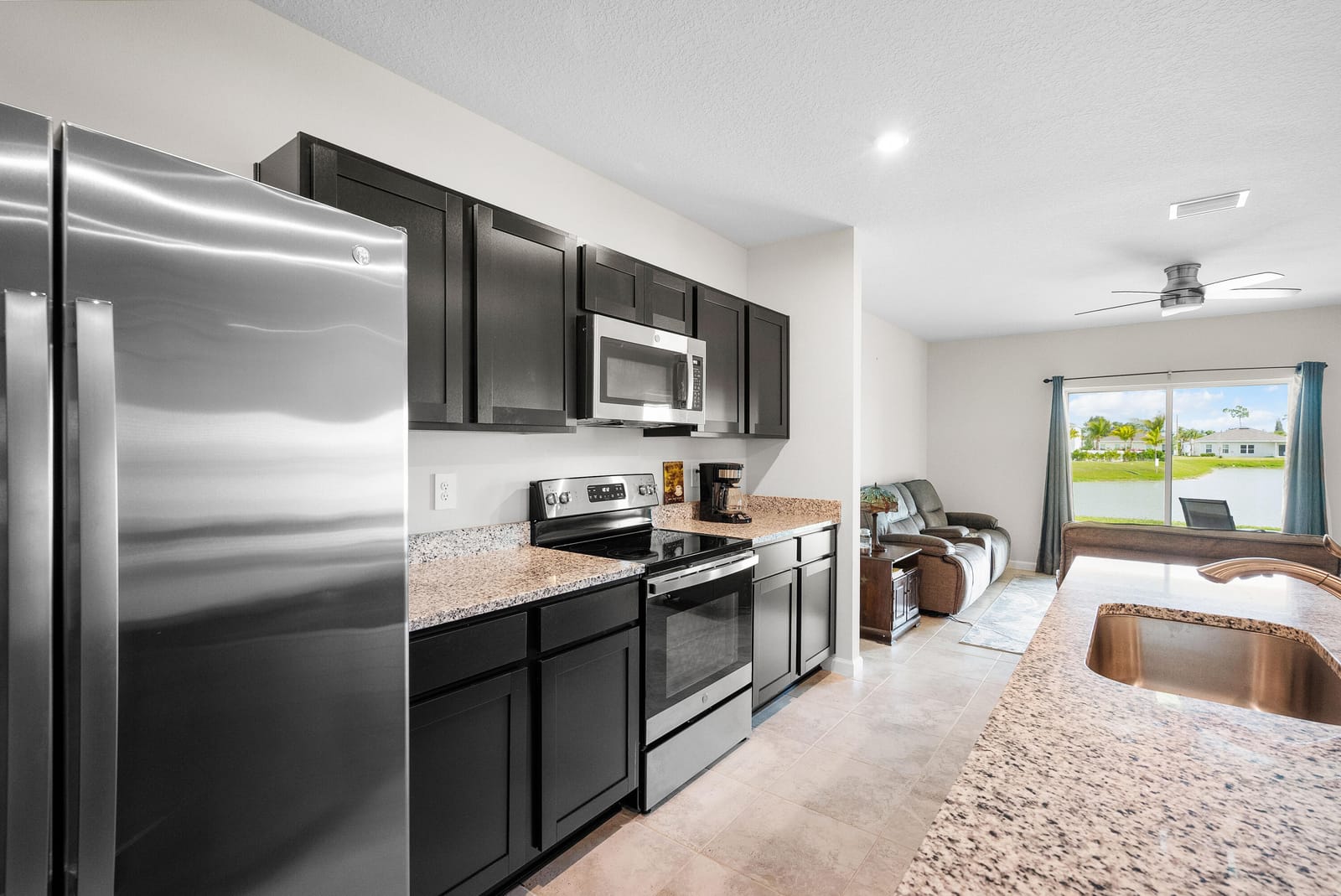 834 Persimmon Place, Fort Pierce, FL 34981 photo 3