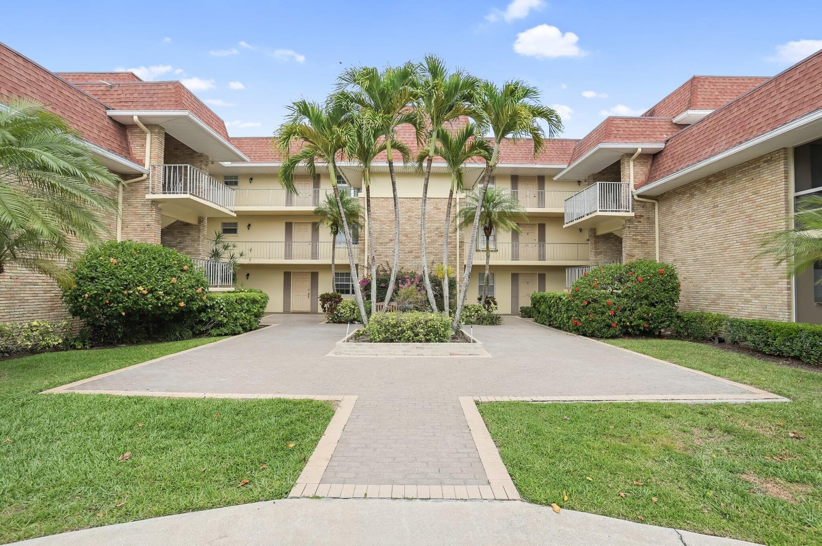 5500 Tamberlane Circle 105, Palm Beach Gardens, FL 33418