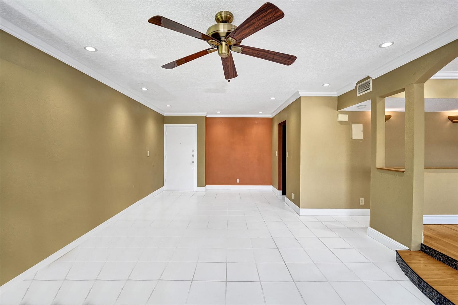 1940 NE 2nd Avenue 215J, Wilton Manors, FL 33305 photo 13