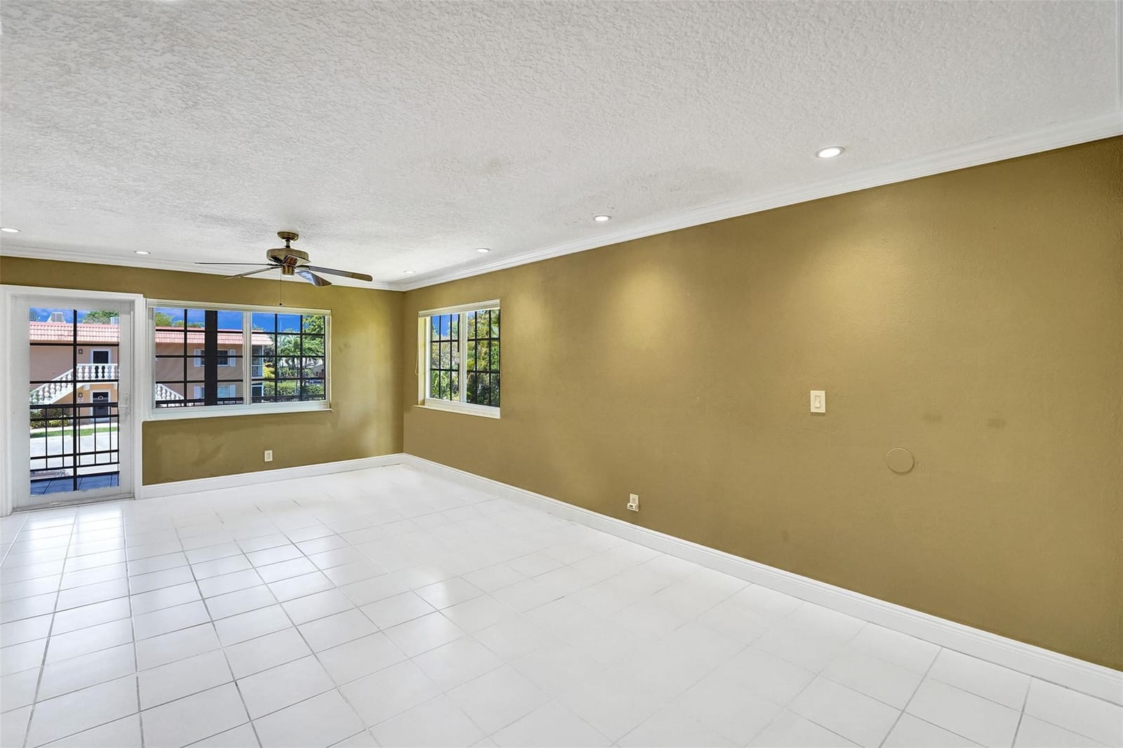 1940 NE 2nd Avenue 215J, Wilton Manors, FL 33305 photo 24