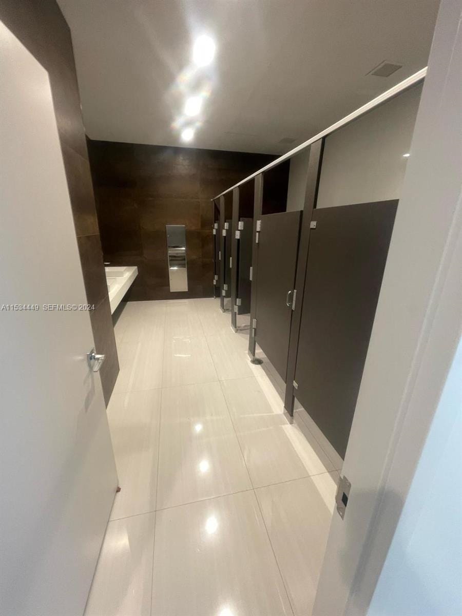 1006 E Hallandale Beach Boulevard 4-206 — photo 12