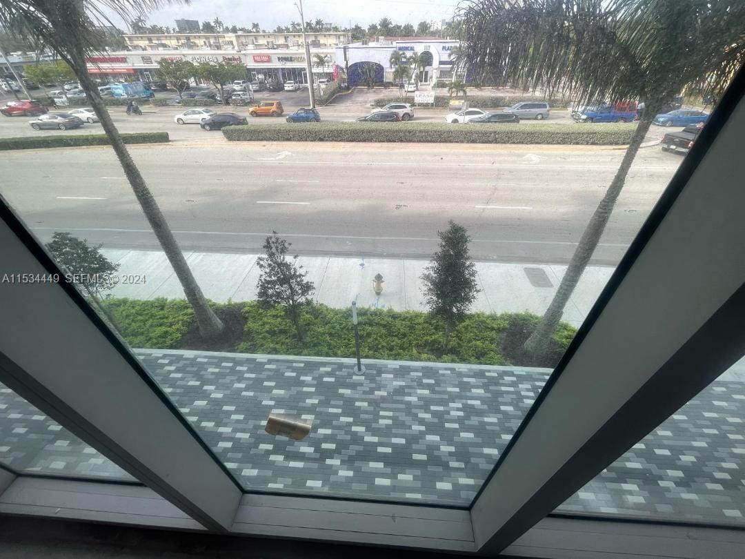 1006 E Hallandale Beach Boulevard 4-206 — photo 3