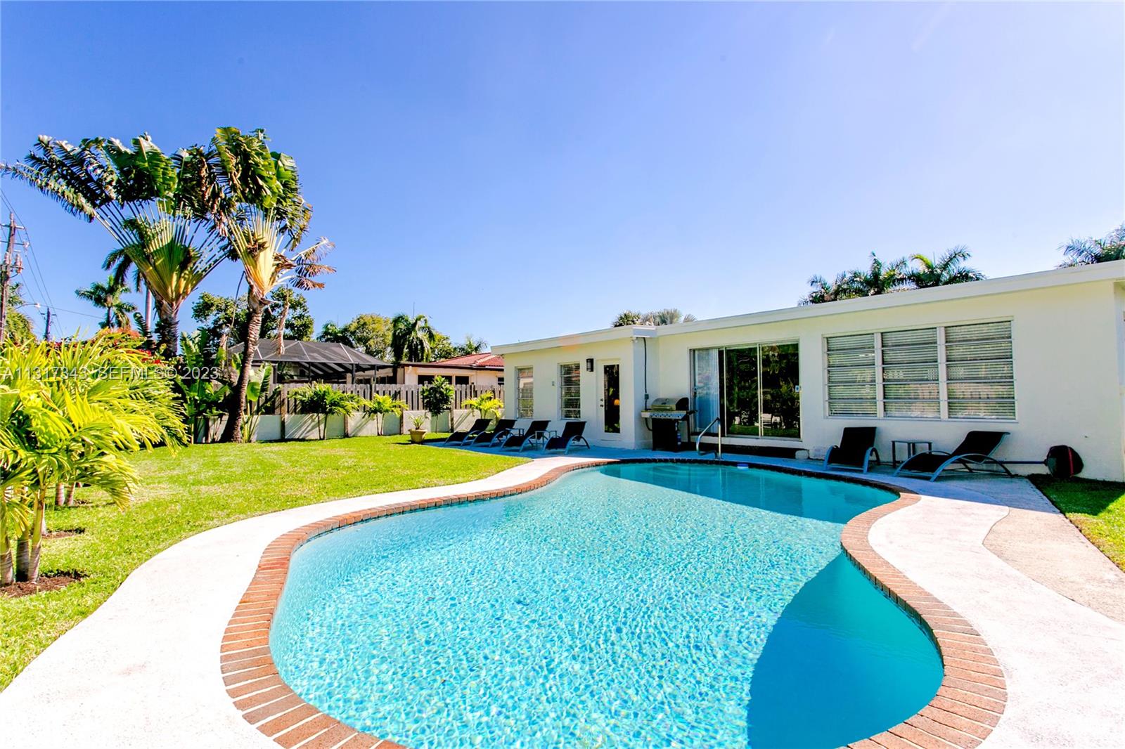 951 Washington Street, Hollywood, FL 33019, Hollywood