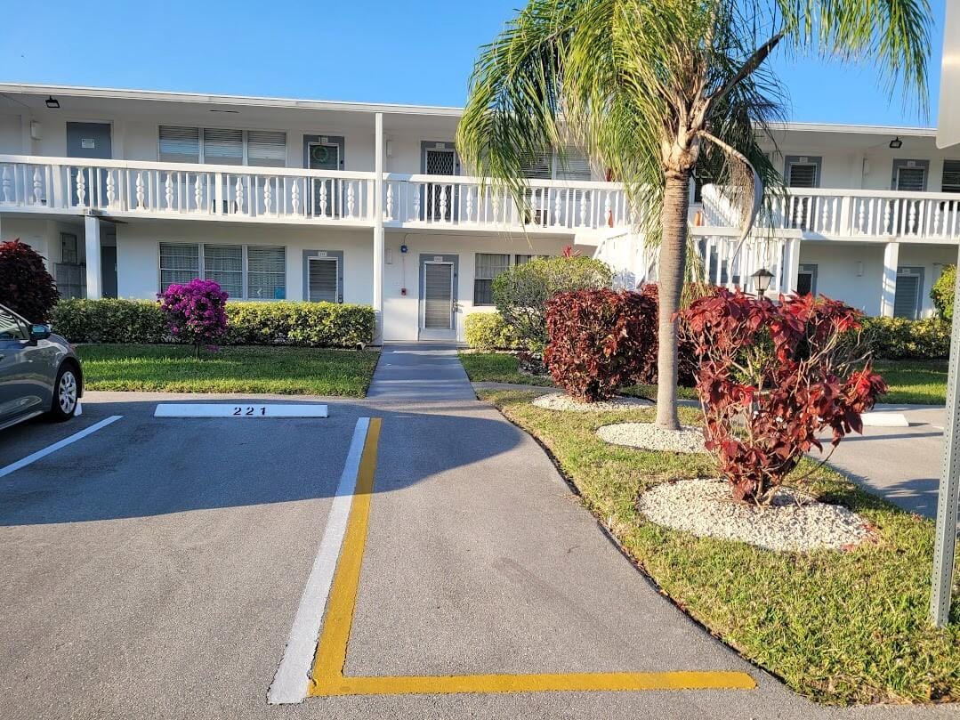 214 Newport M, Deerfield Beach, FL 33442