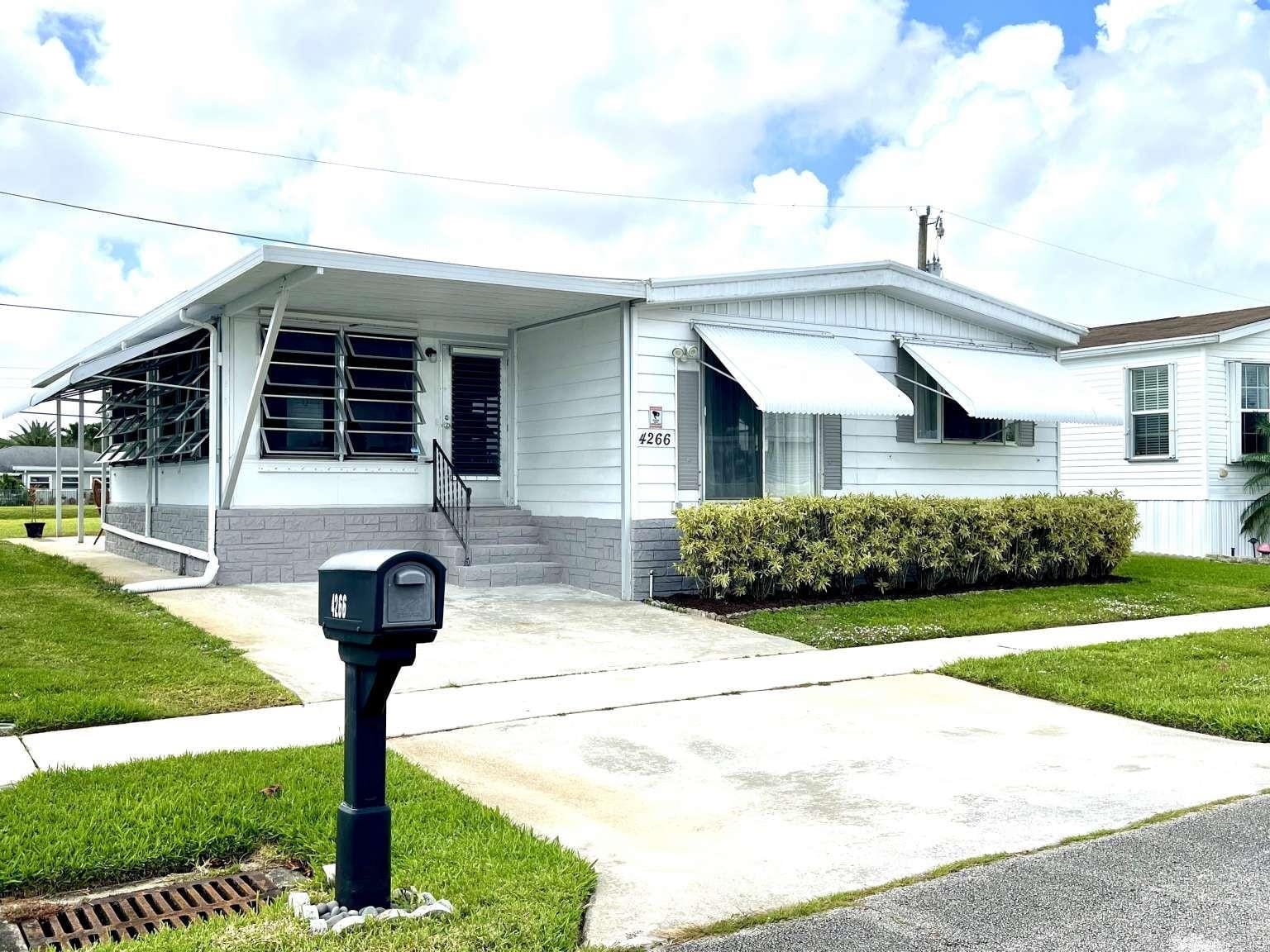 4266 Bobwhite Drive, Boynton Beach, FL 33436