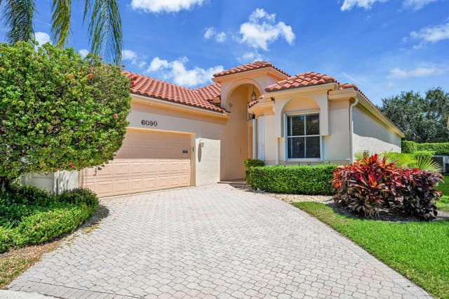 6090 Evian Place, Boynton Beach, FL 33437