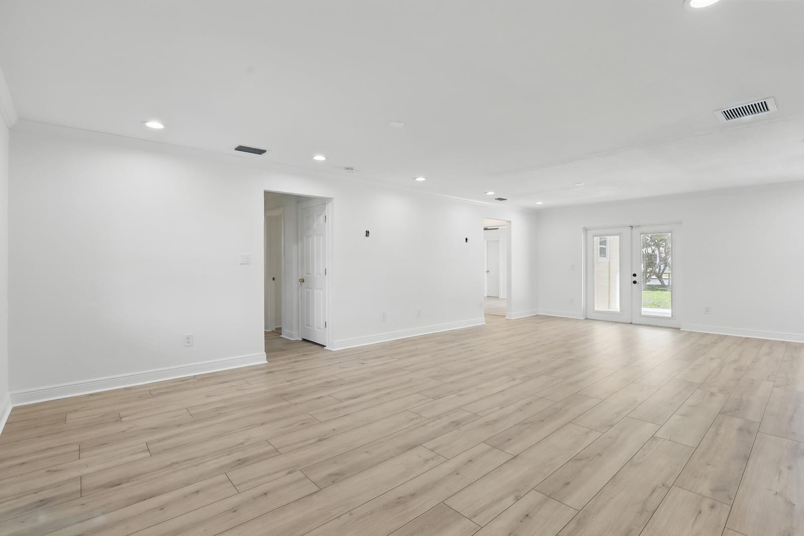 9400 Listow Ter Terrace — photo 5