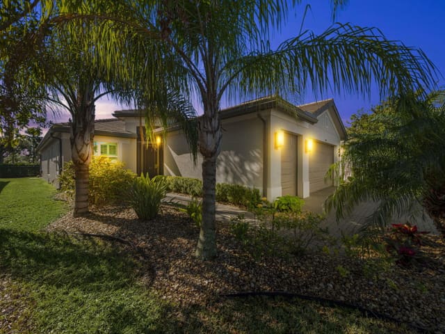 11559 SW Half Moon Lake Lane, sold in Riverland Parcel A - Plat Nine, Port St Lucie, FL