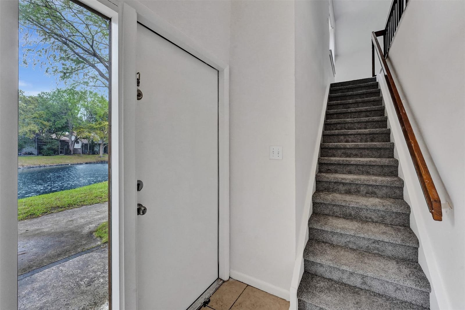 26 Wimbledon Lake 248, Plantation, FL 33324 photo 3
