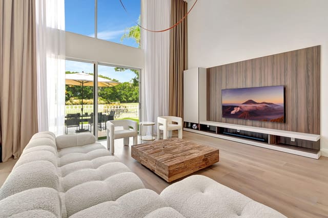 5607 NW 24th Terrace, sold in Cloisters, Boca Raton, FL